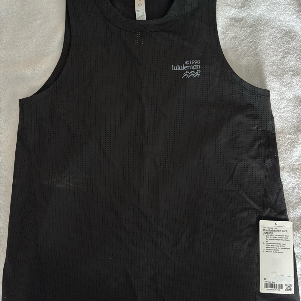 Lululemon Breathable Run Tank - with graphic